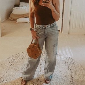 AE Dreamy Drape Stretch Super High-Waisted Cargo Baggy Wide-Leg Jean - 2S